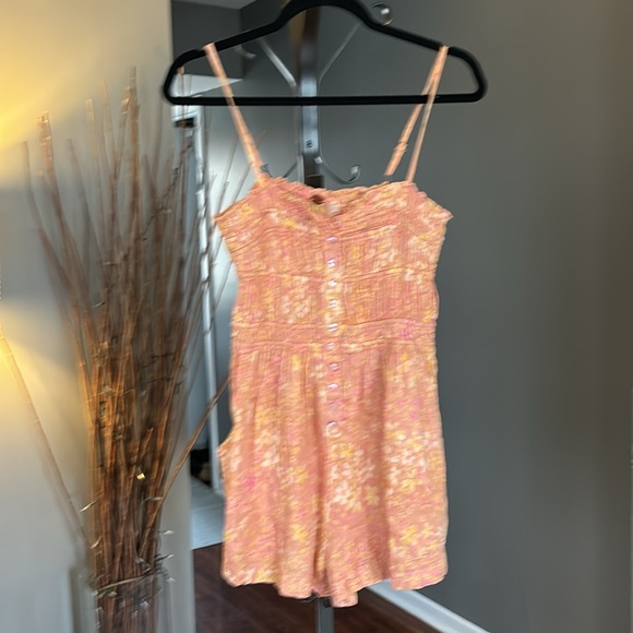 Free People FP One Sammi Floral Romper with adjustable straps. Small NWOT - Picture 17 of 17